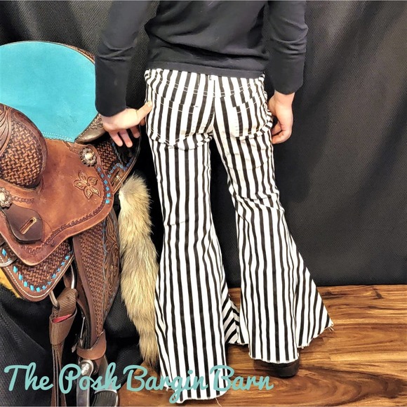 🤠Youth Black & White Striped Bell High Rise Flare Punchy Girls Jeans - Picture 3 of 5
